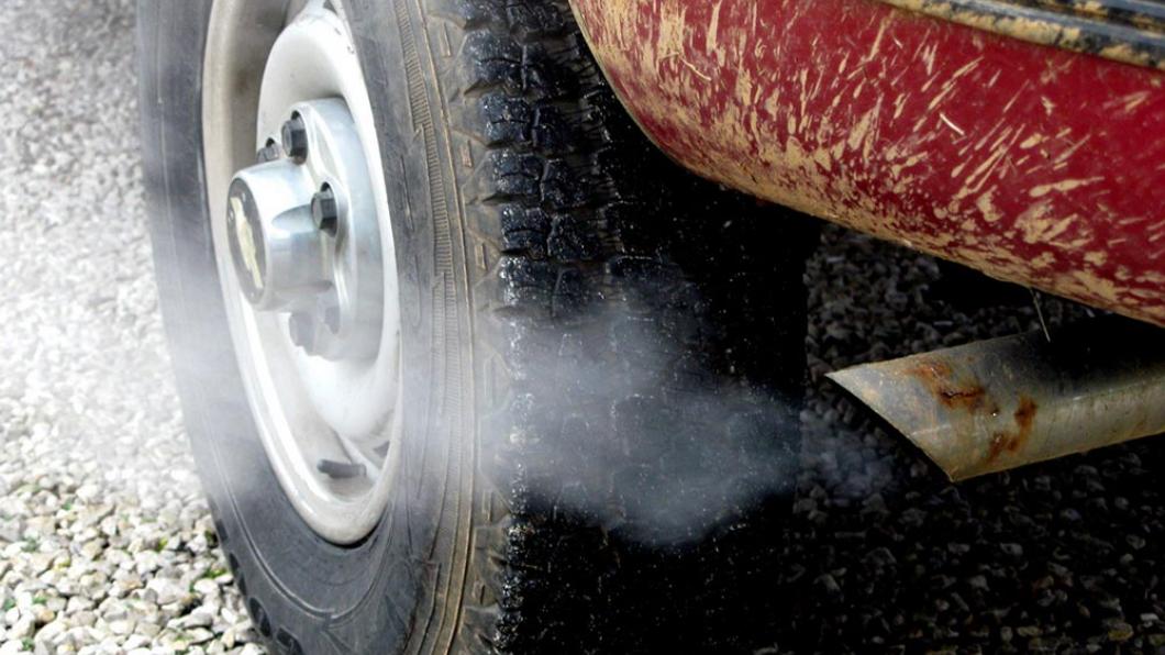 Foto: Frankieleon (Flickr, creative commons) Uitlaatgas.jpg